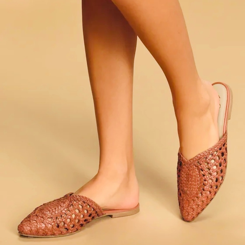 42 GOLD Tan Leather Charmed Woven Mules